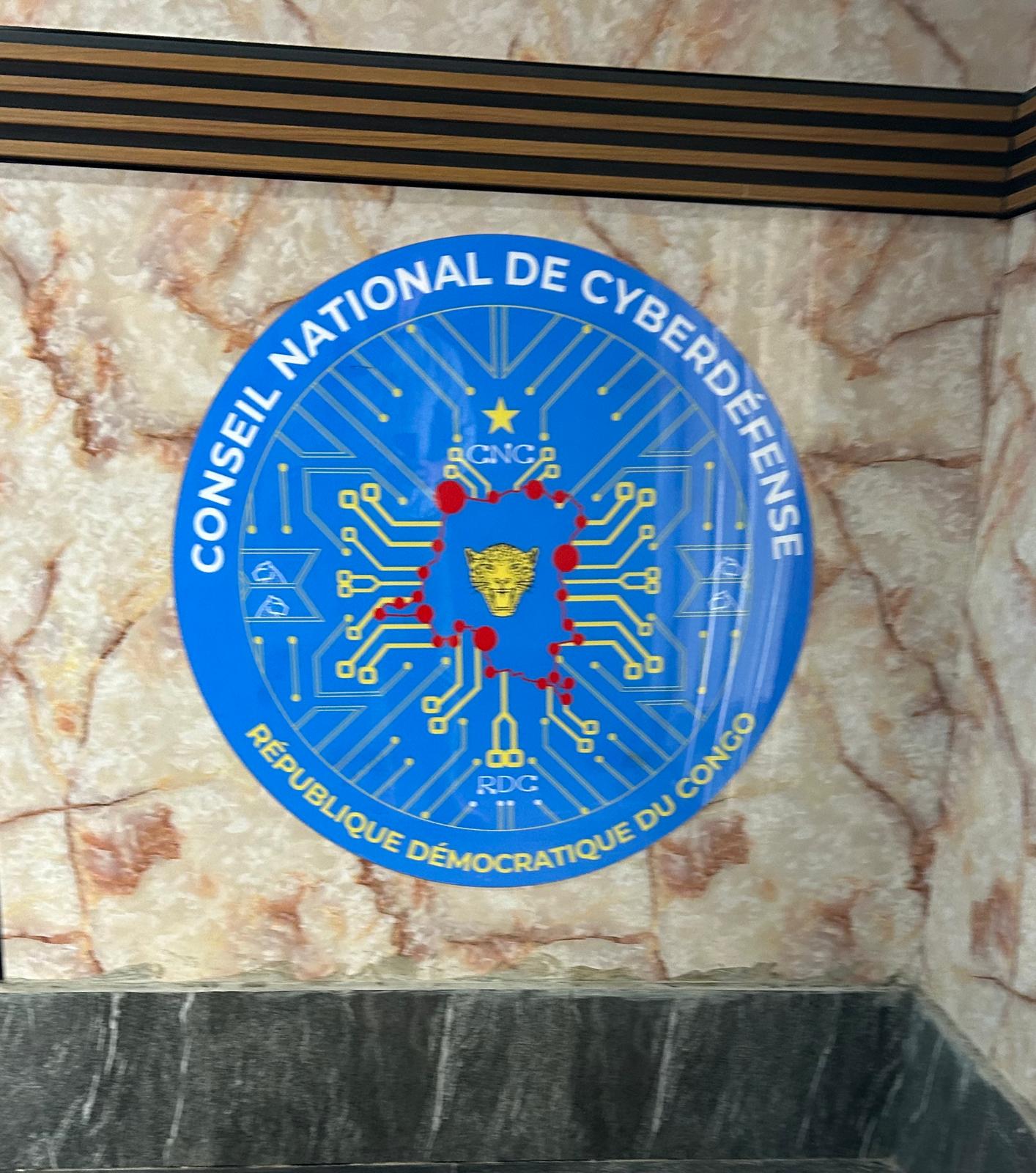 Logo of the National Cyber Defense Council (Conseil national de cyberdéfense).
