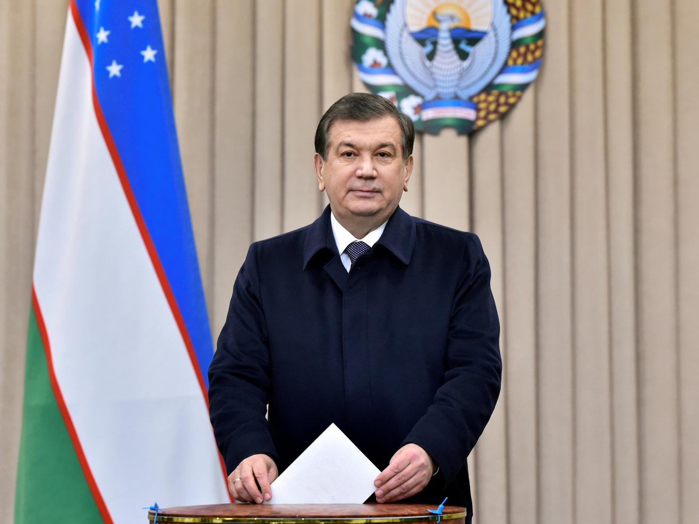 Le président ouzbek Shavkat Mirziyoyev, photographié  à Tachkent lors de l'élection qu'il a remportée, le 4 décembre 2016.