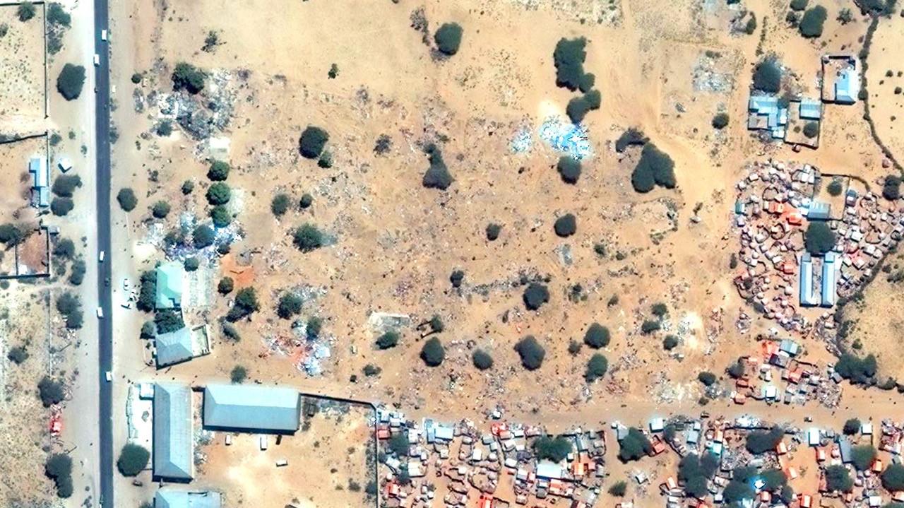 Satellite image recorded on December 31, 2017 after the demolition of Xaq-Dhowr center settlements 