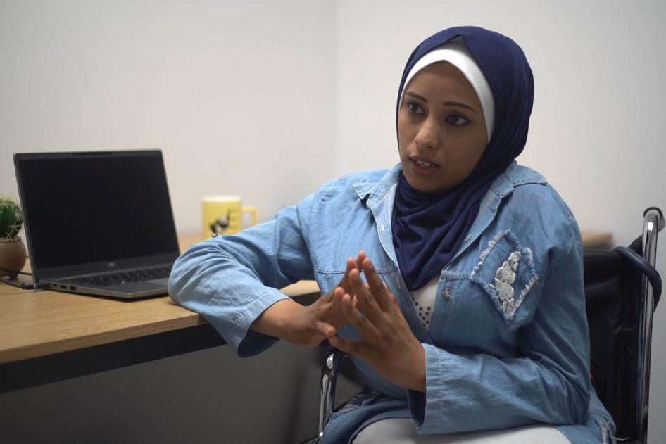 المدافعة الغزاوية عن حقوق الأشخاص ذوي الإعاقة عبير الحركلي تخاطب الأمم المتحدة في رسالة عبر الفيديو في الدورة الـ 14 لـ "مؤتمر الدول الأطراف في اتفاقية حقوق الأشخاص ذوي الإعاقة"، الأمم المتحدة، نيويورك، 17 يونيو/حزيران 2021.