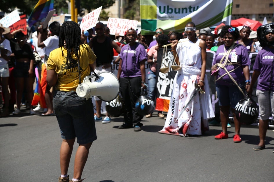 Participants à une marche des Fiertés lors de la 21e conférence internationale sur le sida à Durban, Afrique du Sud, juillet 2016. 