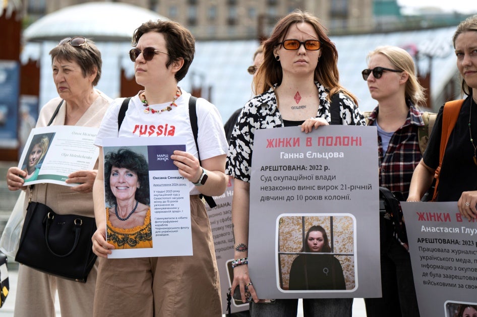 Kundgebung in Kiew, Ukraine, zur Unterstützung ukrainischer Frauen, die sich in russischer Gefangenschaft befinden, 19. Juni 2025.