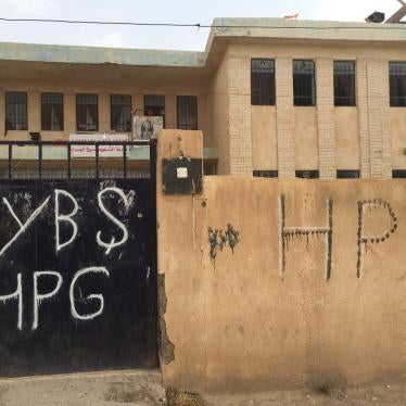 Martyr Khairy school in Khanasoor, Sinjar, run by YBŞ/HPG-affiliated staff, implementing the Rojava curriculum in Roman script.